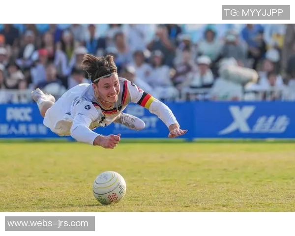 巴西对阵德国的比赛中巴西队员人数是否不足引发热议